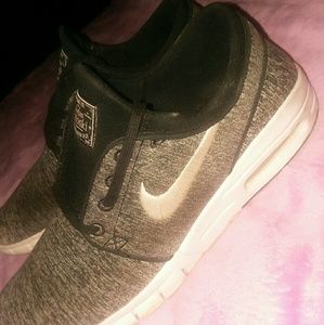 Mens Stefan Janoski Nike shoes
